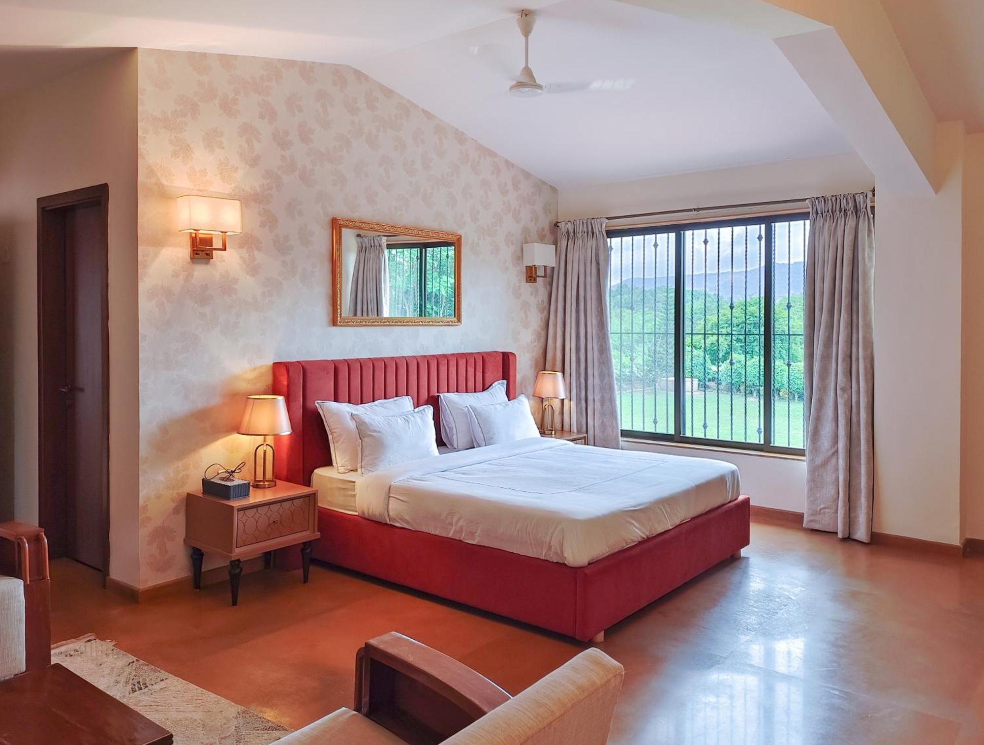 White Stallion Villa Lonavala Exterior photo